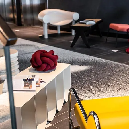 Tribe Hotel Amsterdam