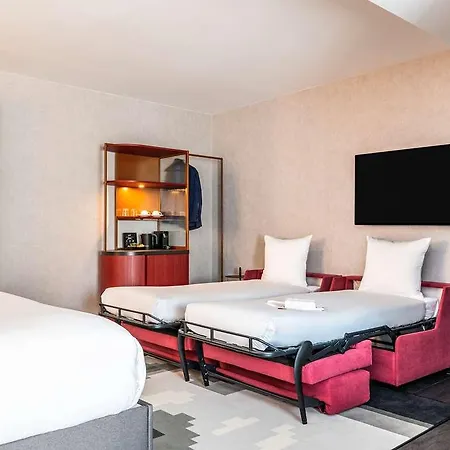 Hotel Tribe 4*