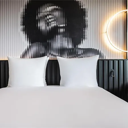 Tribe Otel Amsterdam