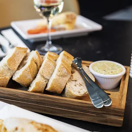 Hotel Tribe 4*