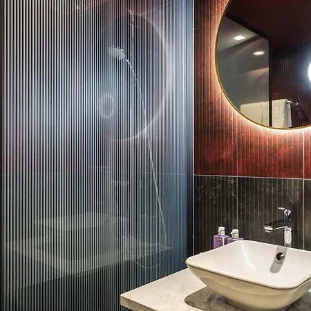 Tribe 4* Amsterdam