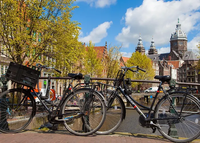 Tribe 4* אמסטרדם