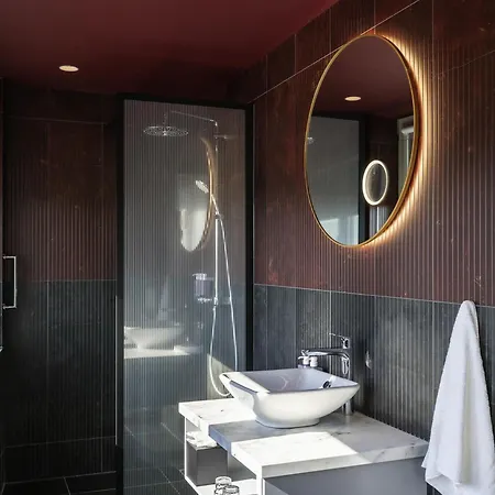 Hotel Tribe 4*